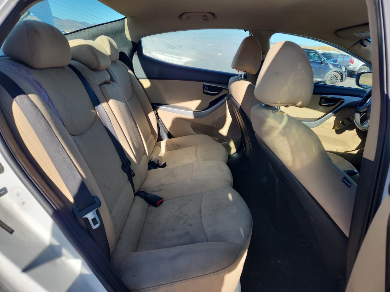 Hyundai ELANTRA Gls Image 13