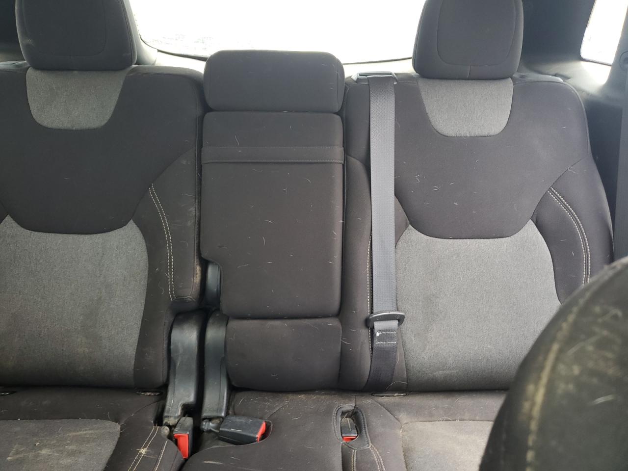 Jeep Grand Cherokee Sport Image 10