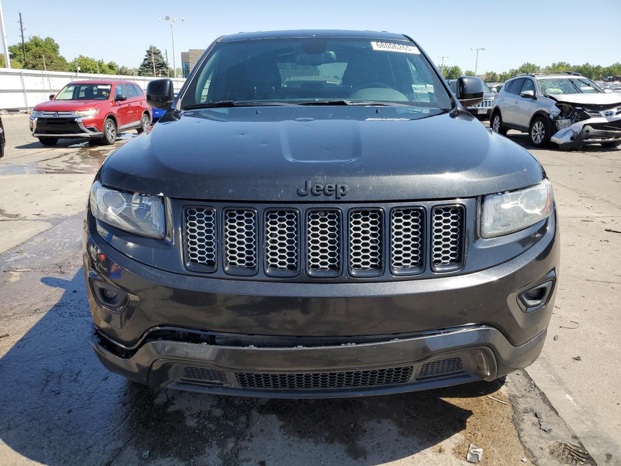 Jeep Grand Cherokee Laredo Image 11