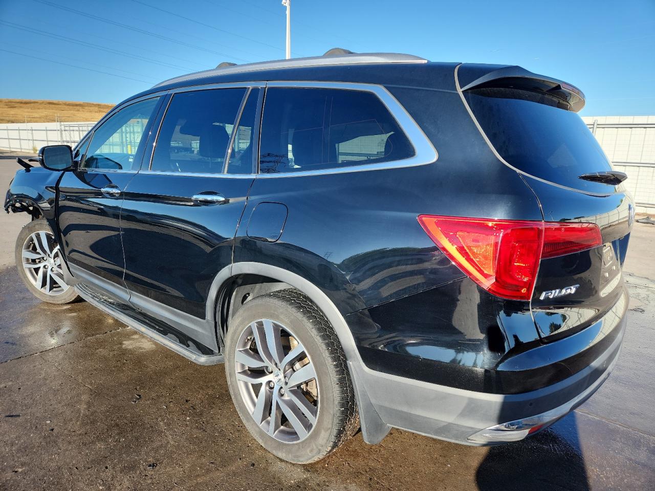 Honda Pilot Touring Image 4