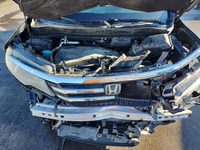 Honda Pilot Touring Image 11