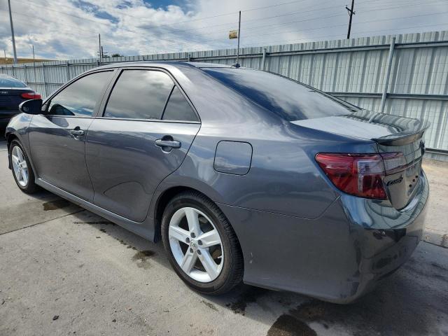 Toyota Camry Base Image 4