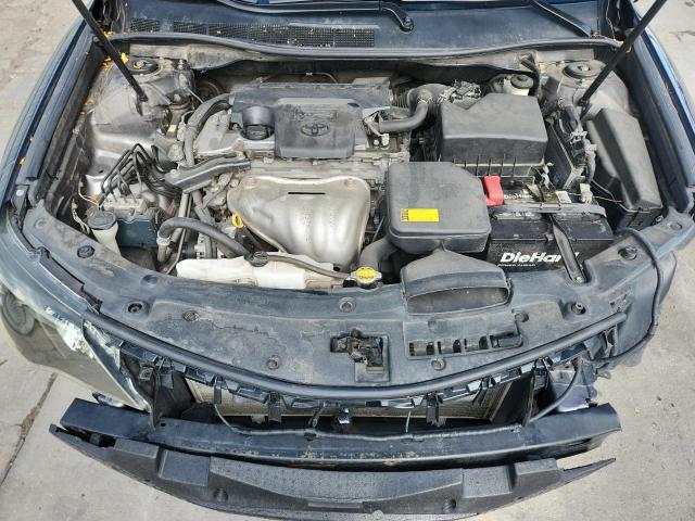 Toyota Camry Base Image 13