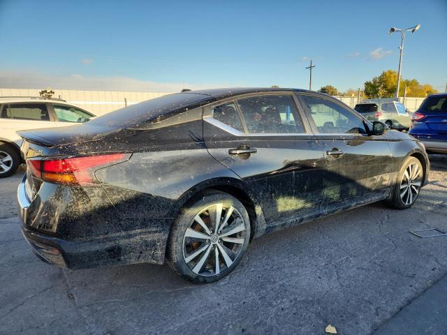 Nissan Altima Sr Image 2