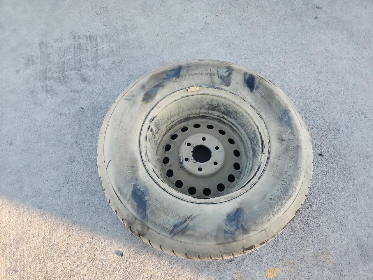 Chevrolet Suburban K1500 Premier Image 4