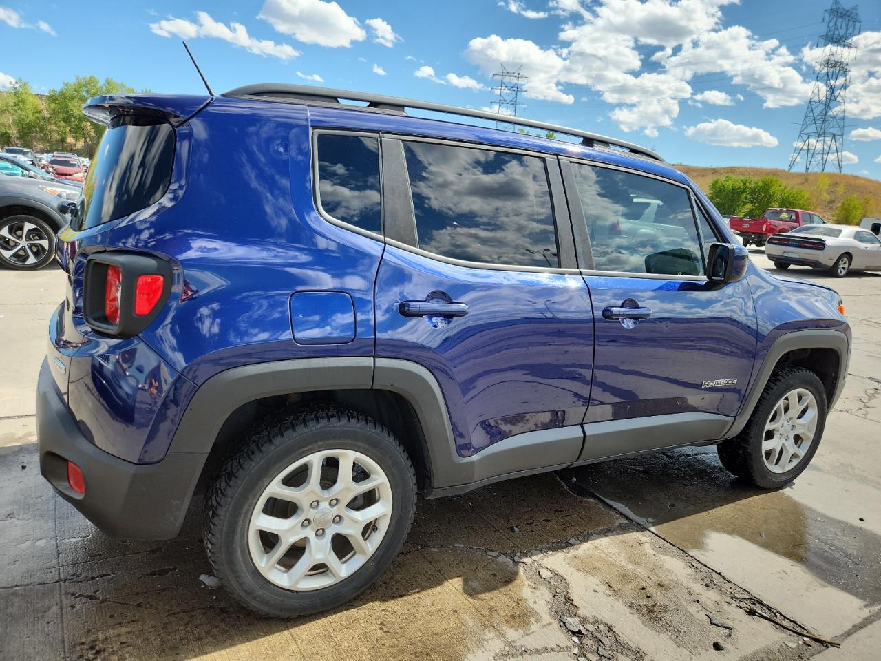 Jeep Renegade Latitude Image 4