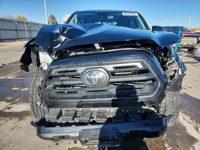 Toyota Tacoma Double Cab Image 3