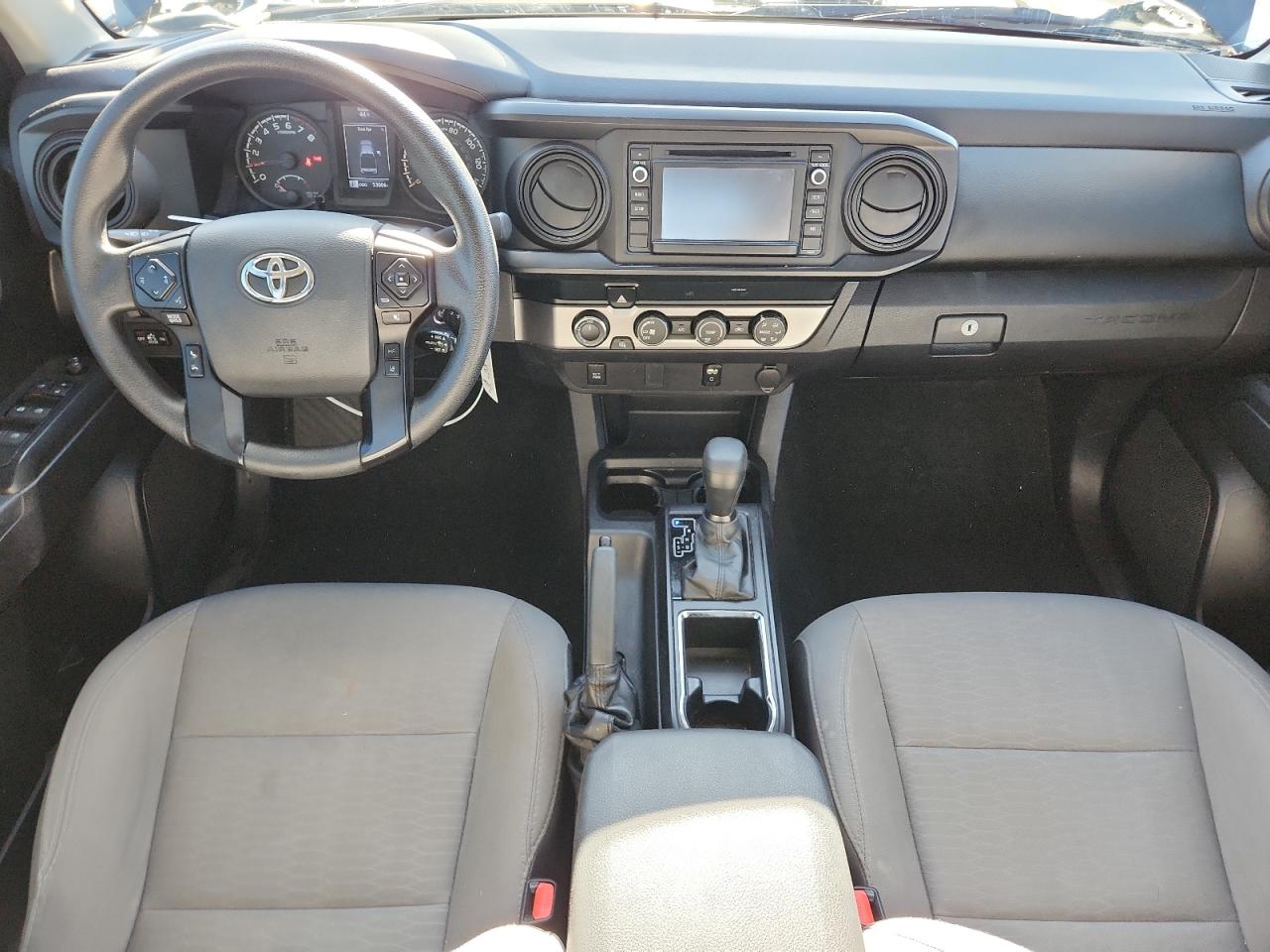 Toyota Tacoma Double Cab Image 13