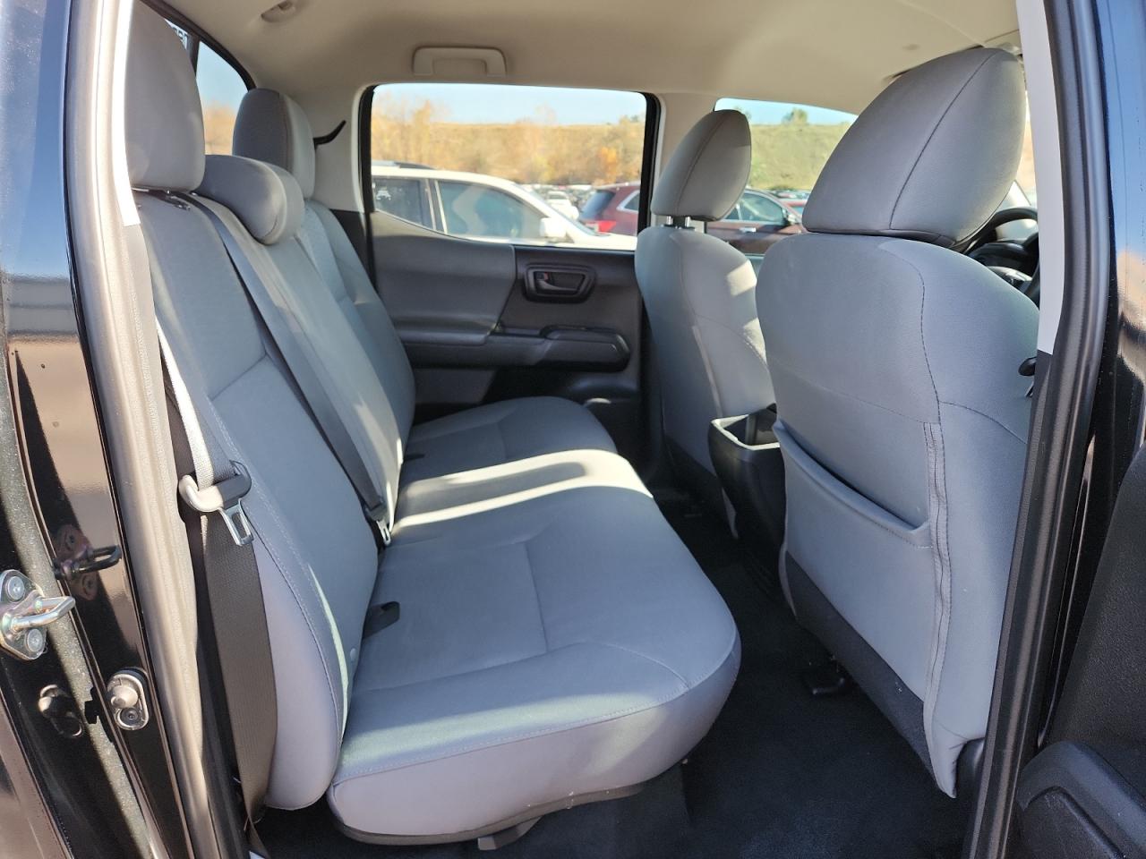 Toyota Tacoma Double Cab Image 5