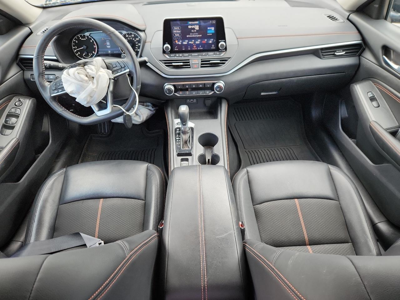 Nissan Altima Sr Image 6