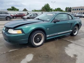  Salvage Ford Mustang