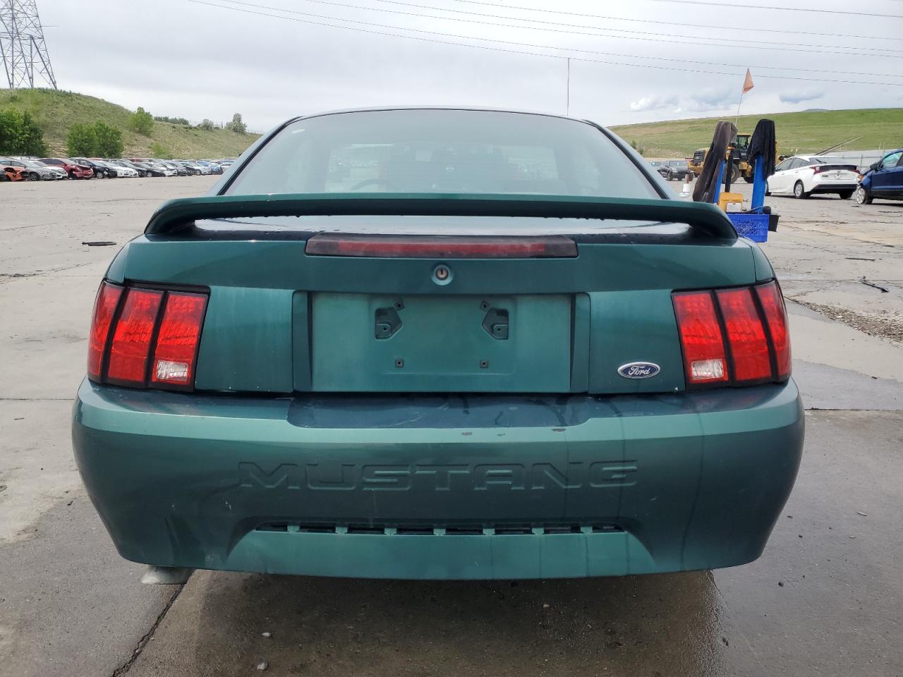 Ford Mustang Image 8