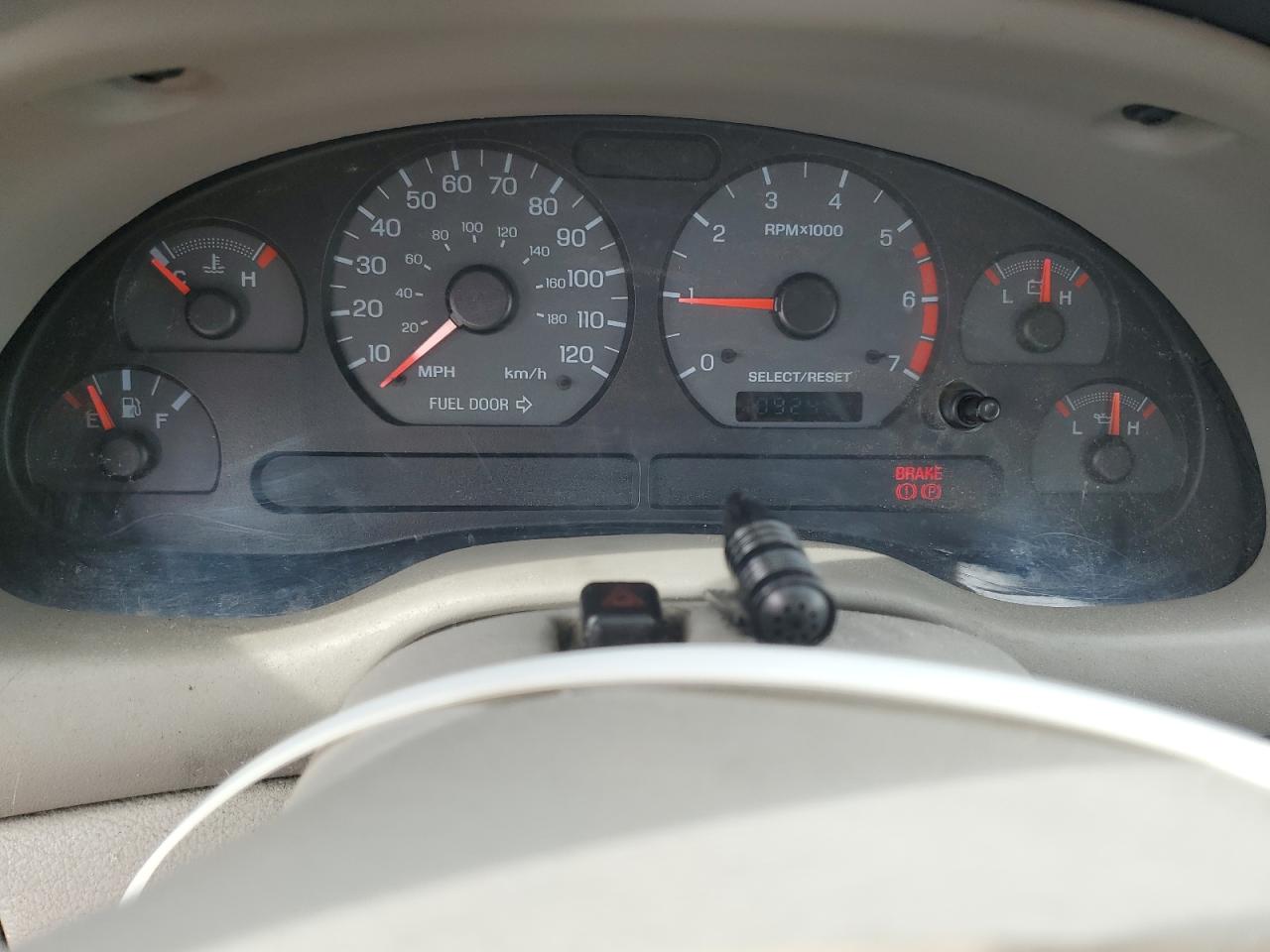 Ford Mustang Image 7