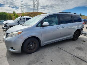  Salvage Toyota Sienna