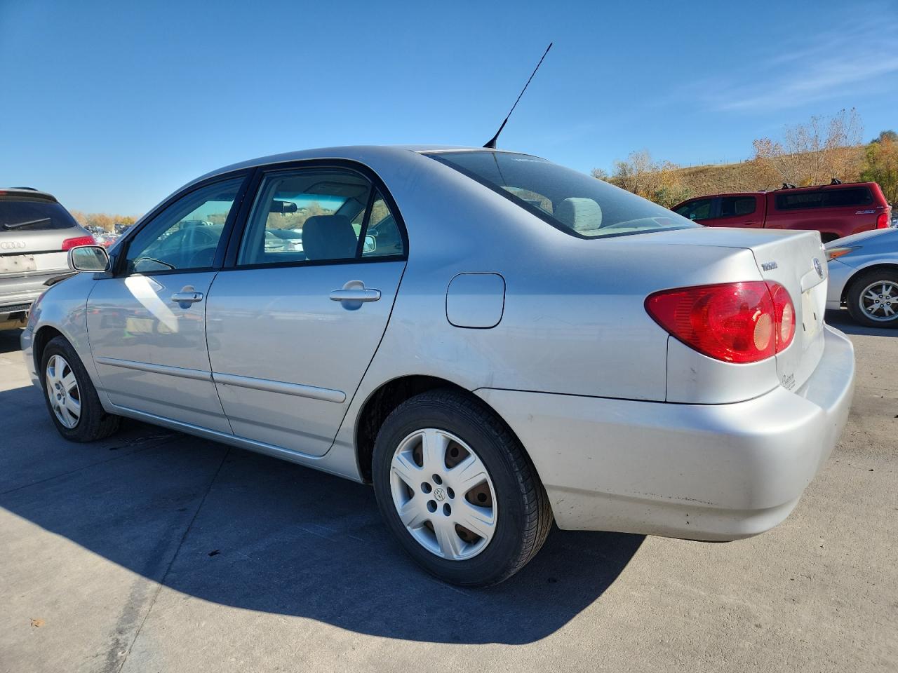 Toyota Corolla Ce Image 11