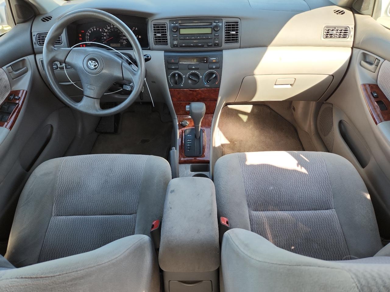 Toyota Corolla Ce Image 3