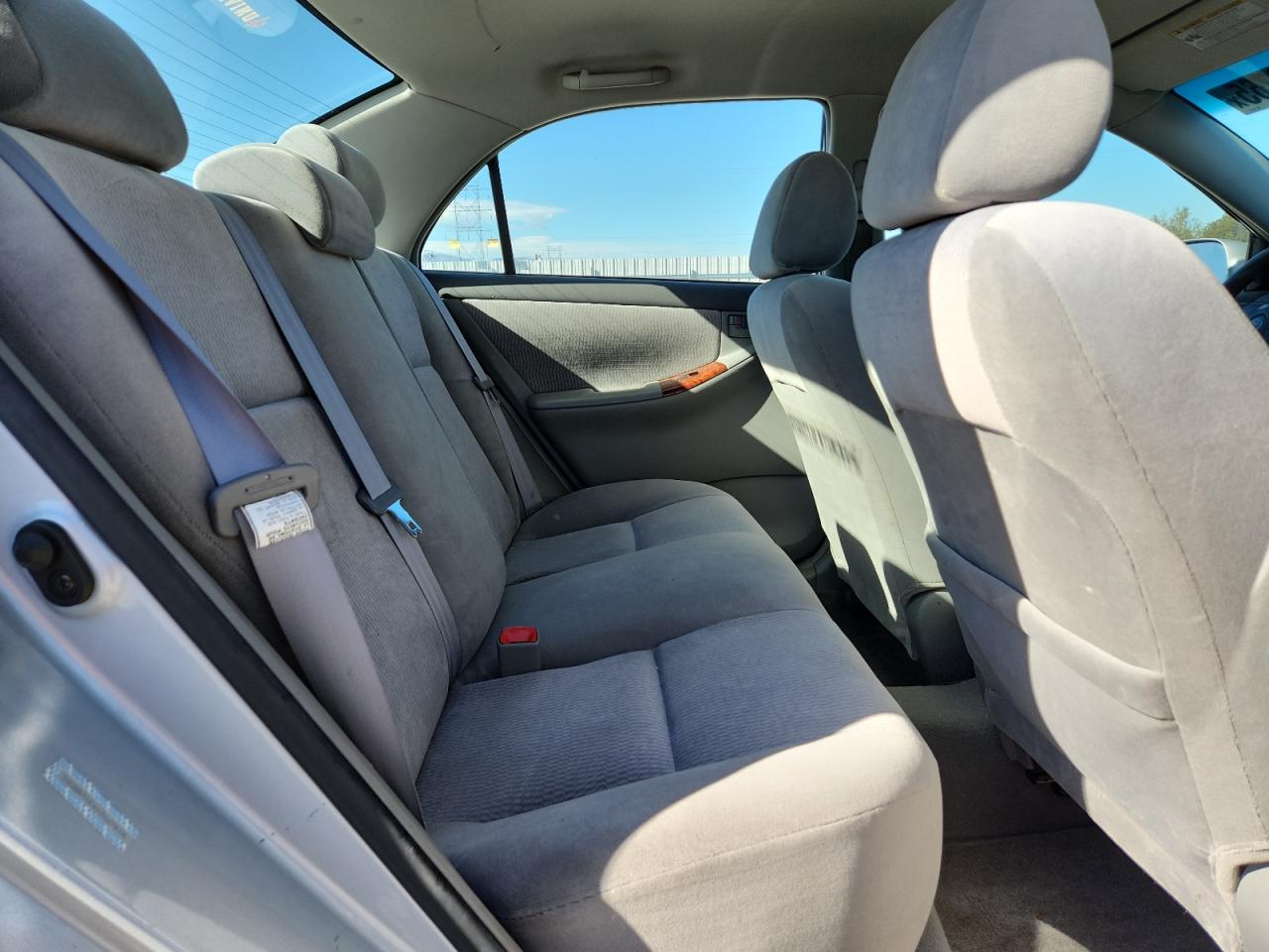 Toyota Corolla Ce Image 10