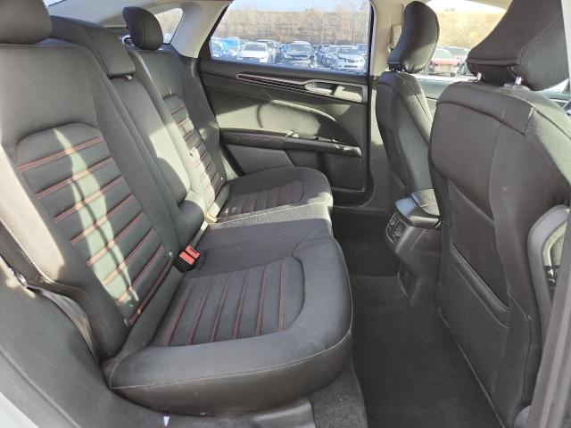 Ford Fusion Se Image 11