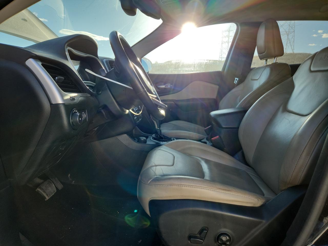 Jeep Grand Cherokee Limited Image 11