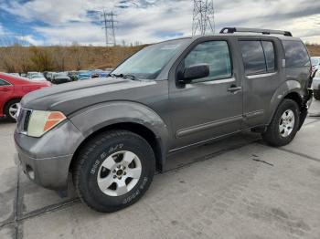  Salvage Nissan Pathfinder