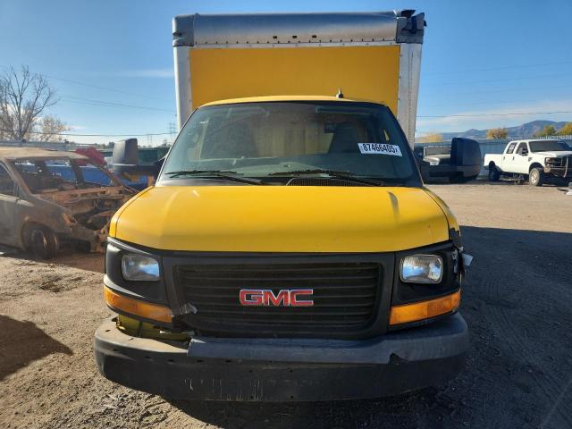 GMC Savana Cutaway G3500 Image 11