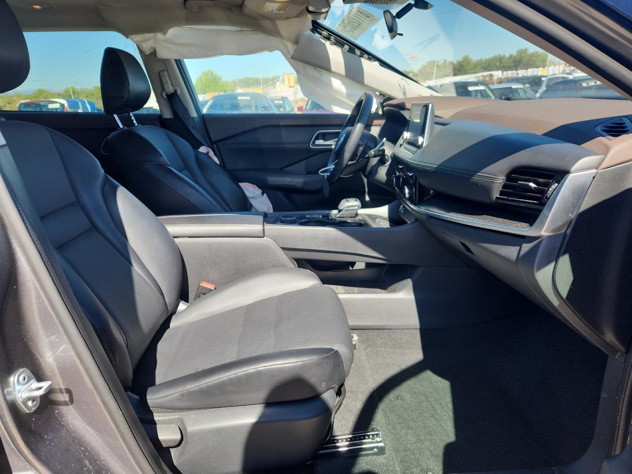 Nissan Rogue Sv Image 10