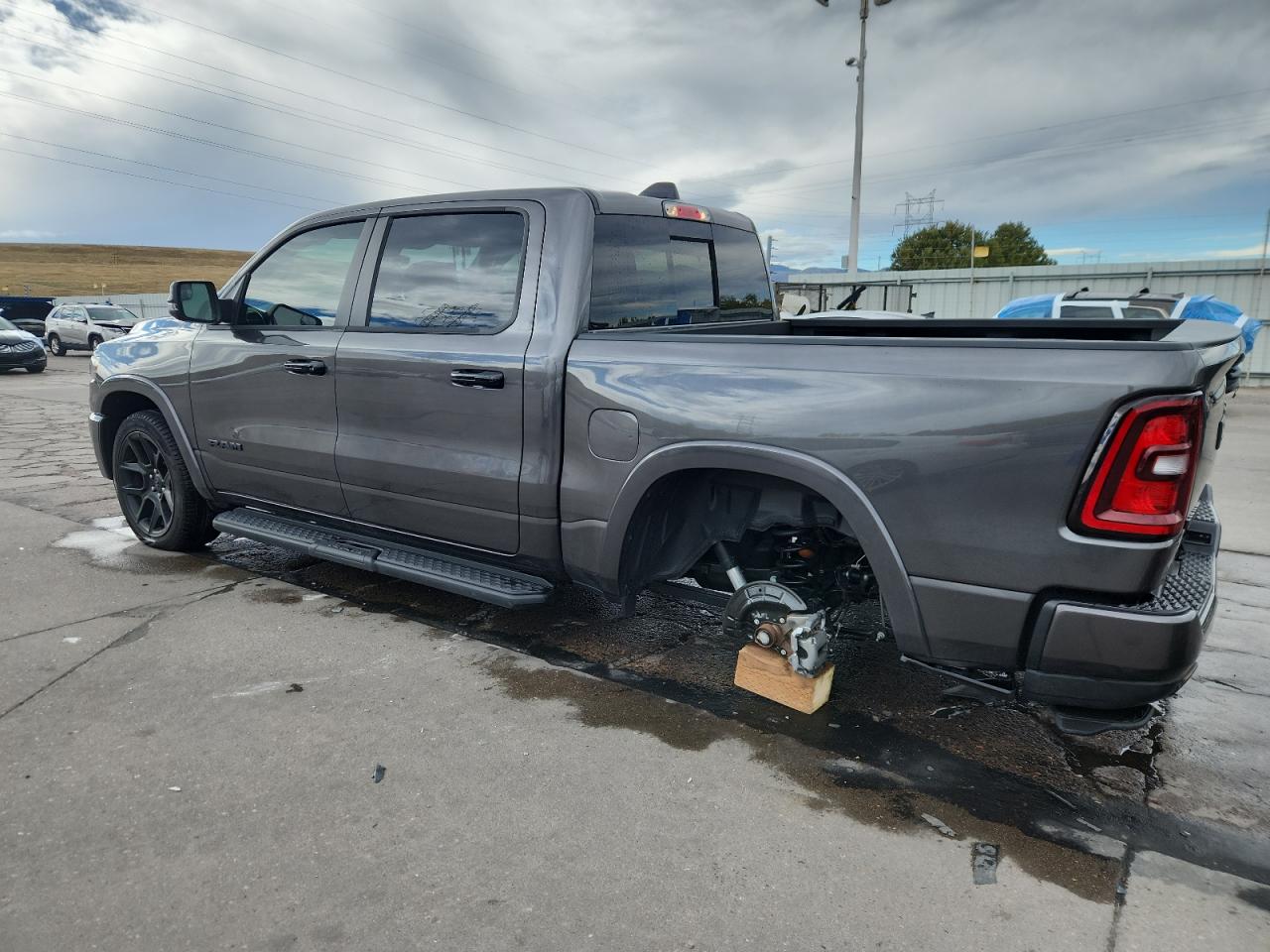 Ram 1500 Laramie Image 9