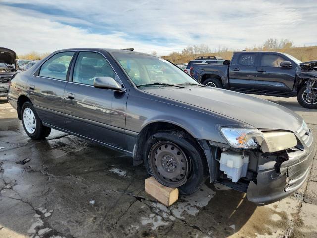 Toyota Camry Ce Image 12