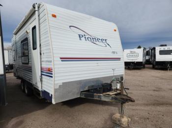  Salvage Fleetwood Trailer