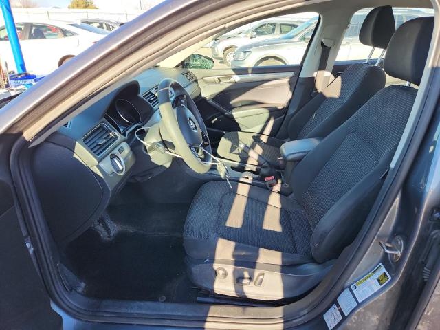 Volkswagen Passat S Image 10