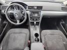 Volkswagen Passat S Image 7