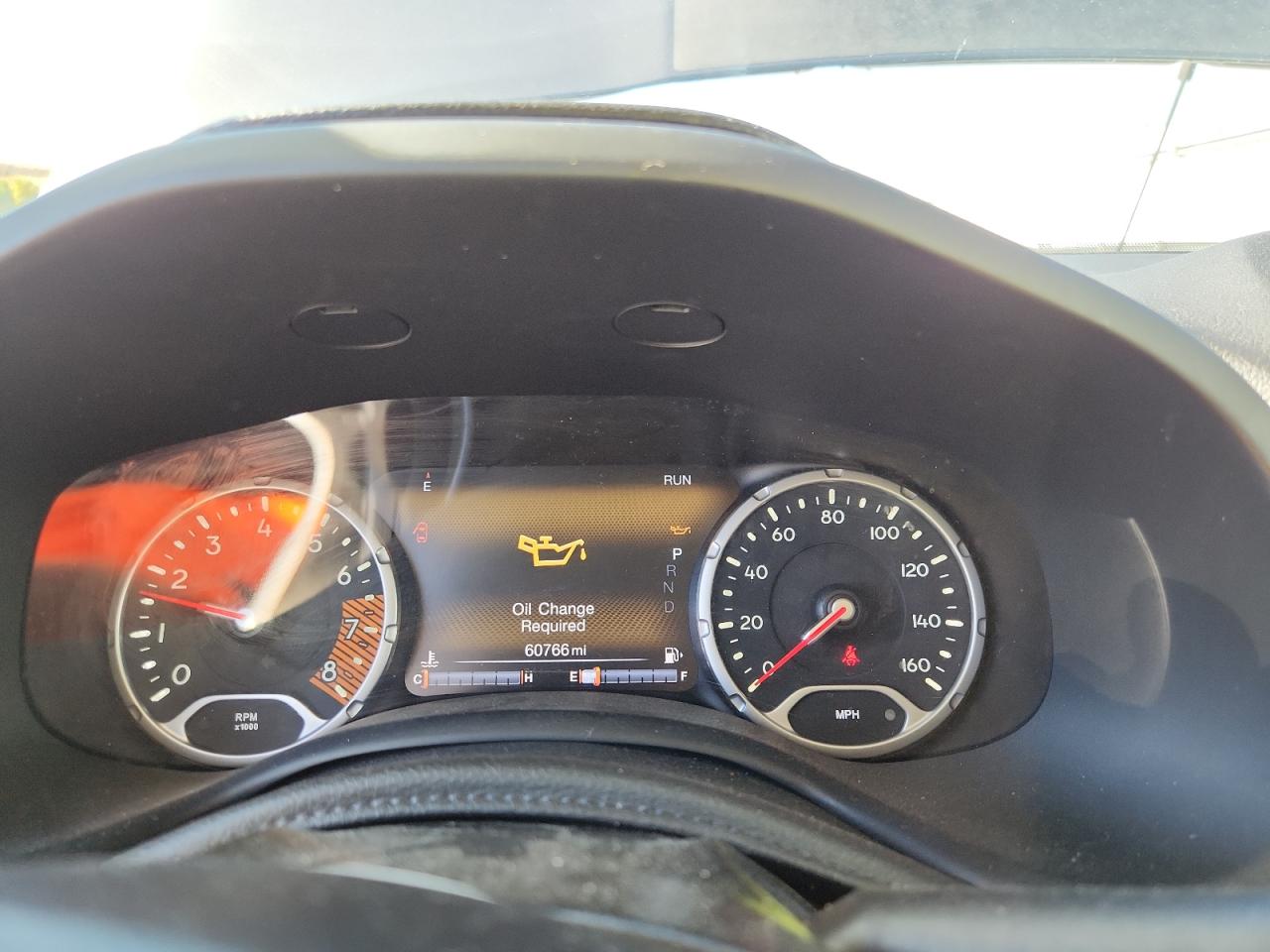 Jeep Renegade Trailhawk Image 11