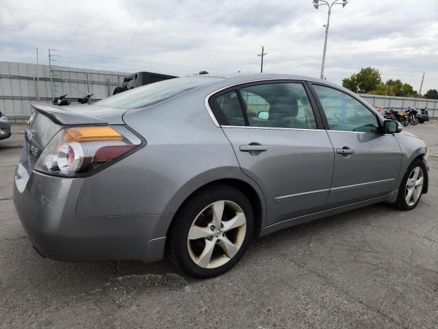 Nissan Altima 3.5se Image 2