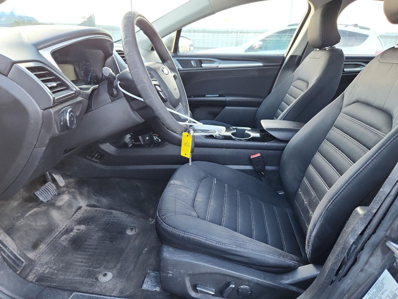 Ford Fusion Se Image 5