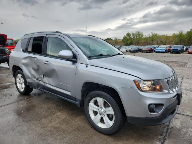 Jeep Compass Latitude Image 6