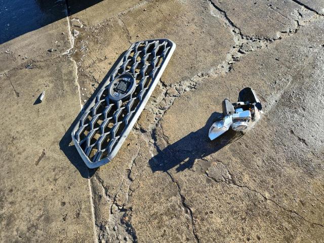 Toyota Tacoma Double Cab Image 10