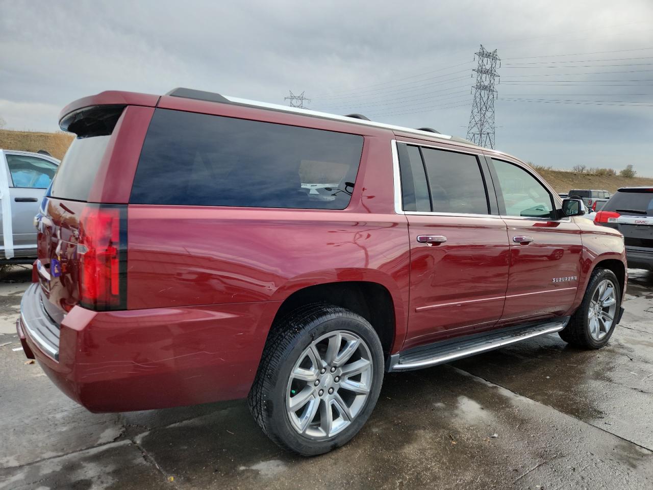 Chevrolet Suburban K1500 Premier Image 3