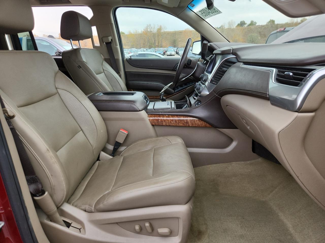 Chevrolet Suburban K1500 Premier Image 4