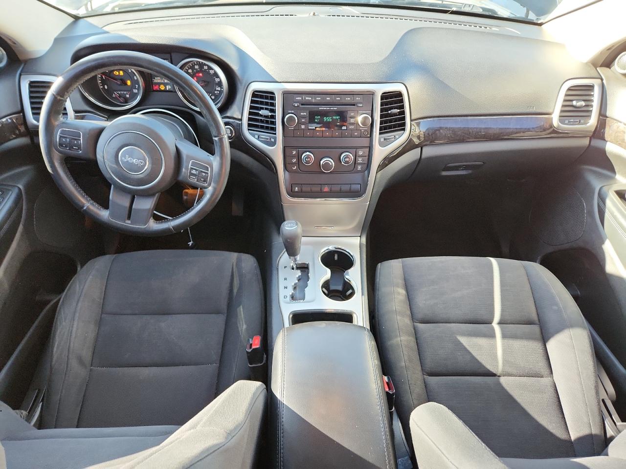 Jeep Grand Cherokee Laredo Image 5