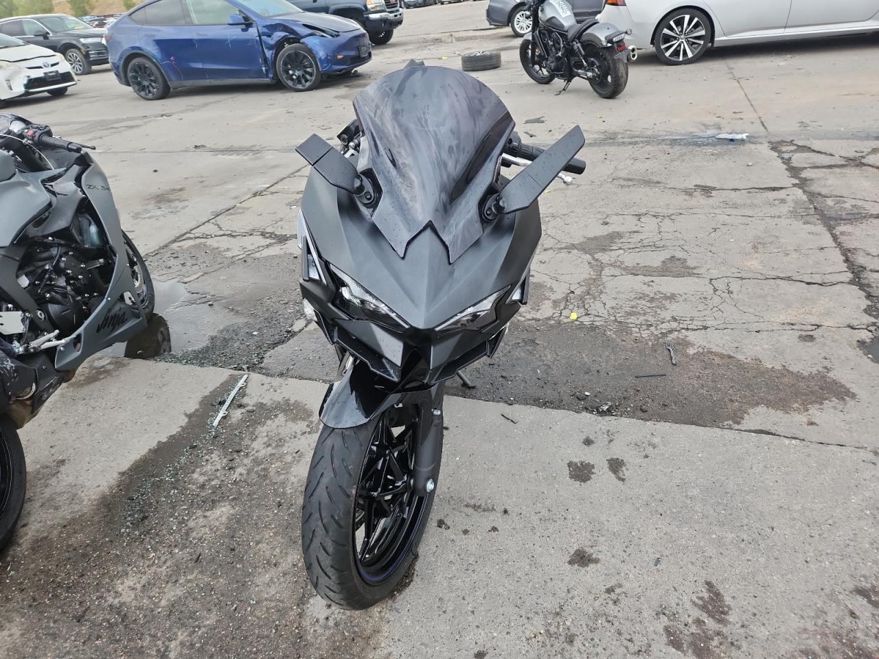 Kawasaki Ninja 500 Image 10