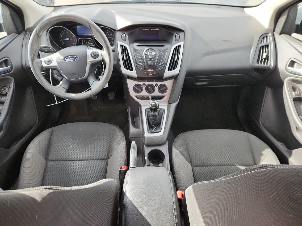 Ford Focus Se Image 9