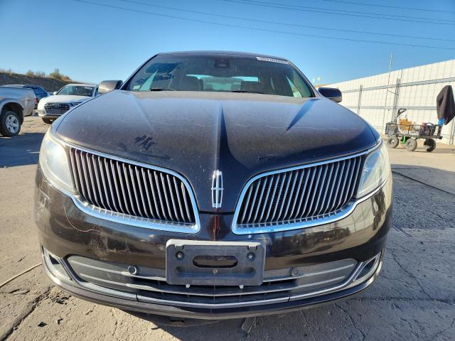 Lincoln MKS Image 9