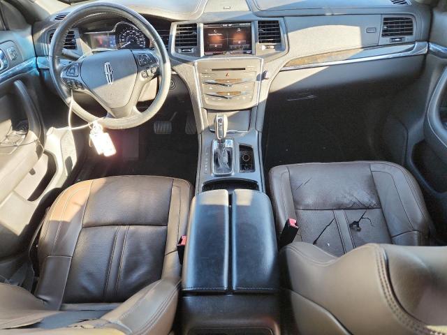 Lincoln MKS Image 12