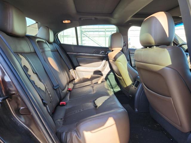 Lincoln MKS Image 11