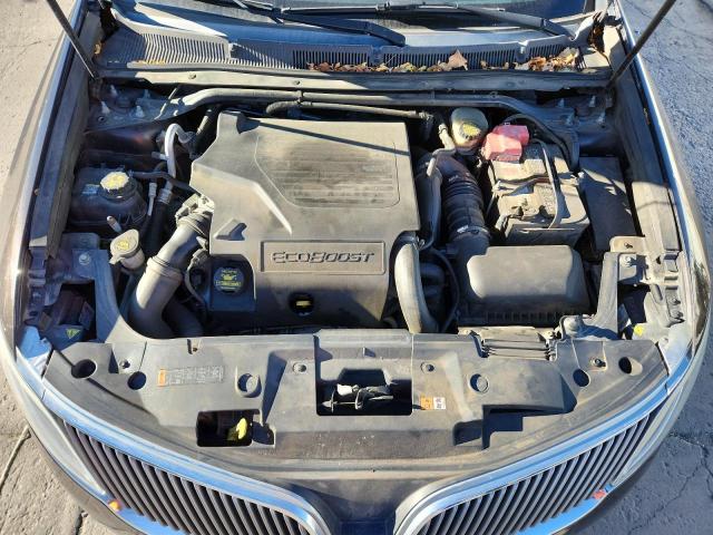 Lincoln MKS Image 6