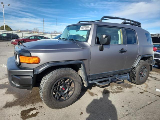  Salvage Toyota FJ Cruiser