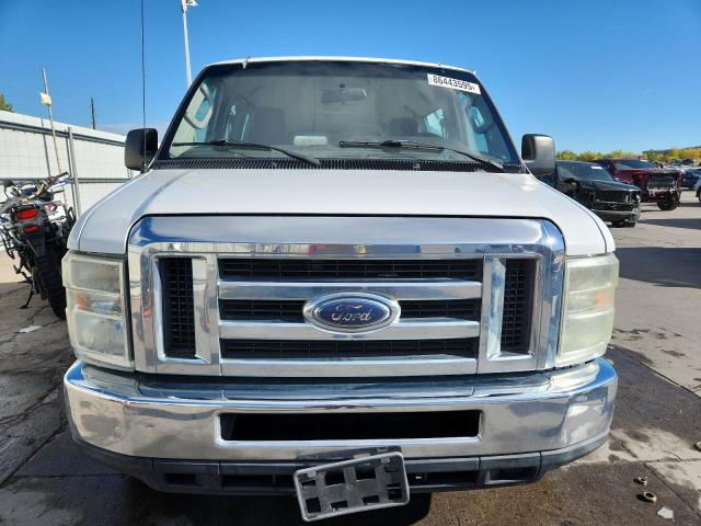 Ford Econoline E350 Super Duty E350 Super Duty Wagon Image 3