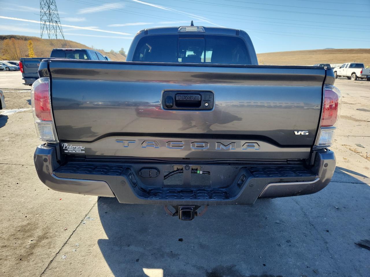 Toyota Tacoma Double Cab Image 2