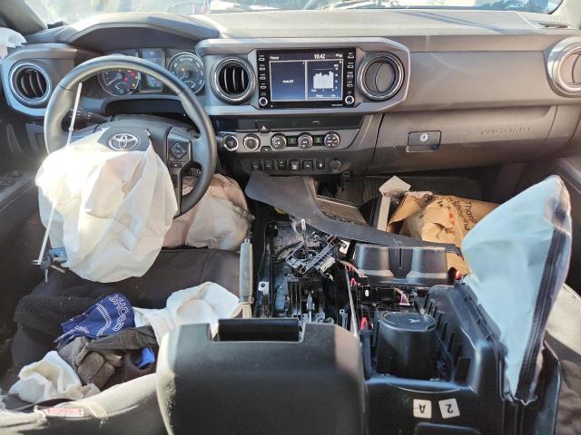 Toyota Tacoma Double Cab Image 9