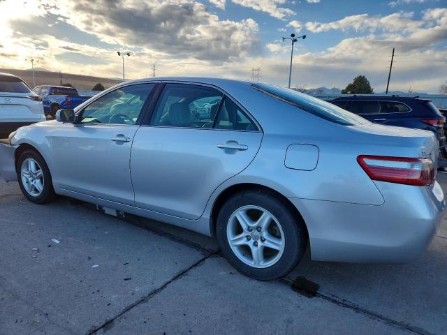 Toyota Camry Base Image 2